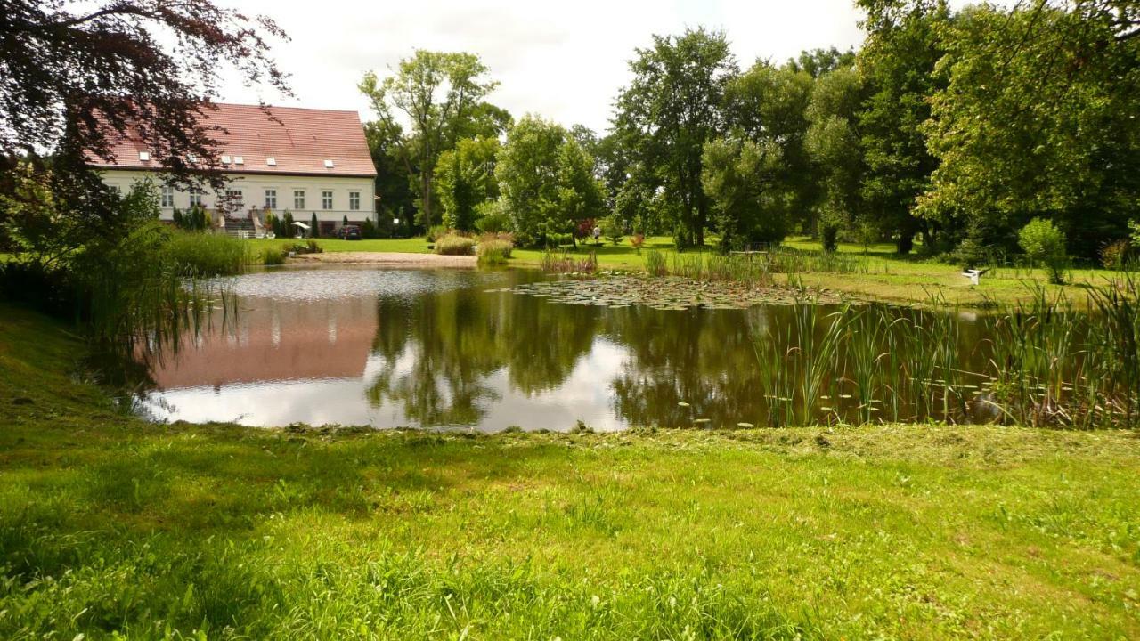 Miodowy Dwor Villa Rusinowo  Ngoại thất bức ảnh